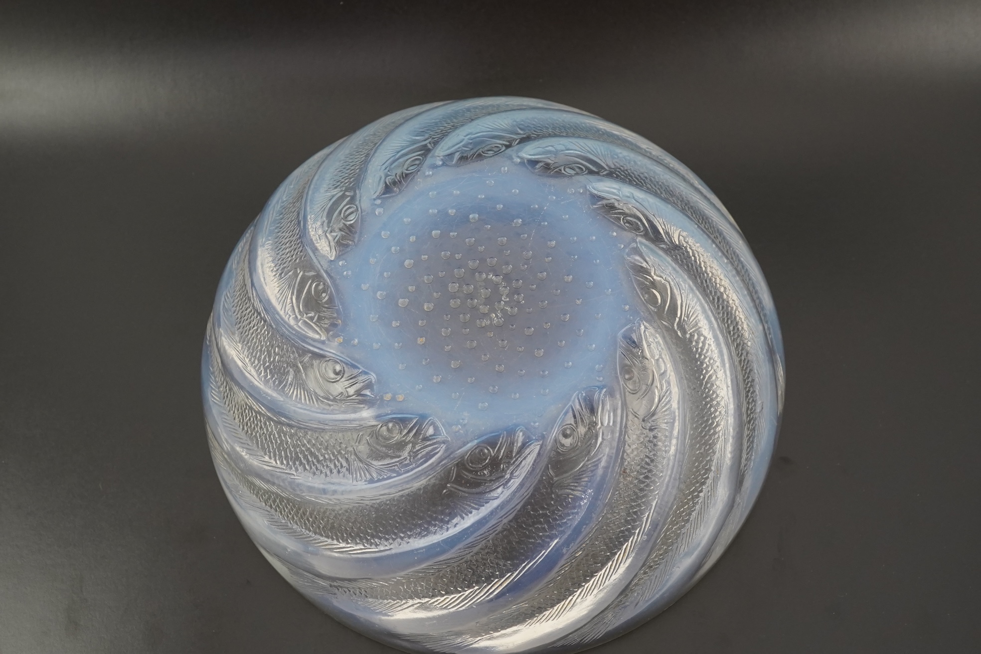 René Lalique: A 'Poissons' opalescent glass bowl